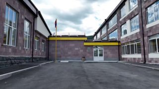 Фото отремонтированной школы в Цахкадзоре Котайкской области