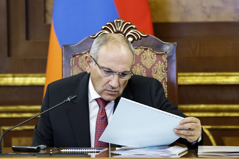 Премьер-министр Никол Пашинян на заседании Комитета по общественным инвестициям в Армении