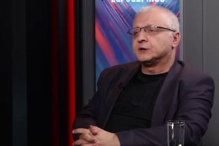 Тигран Уриханян, политолог, выступает с заявлением о радикализации общества в Армении