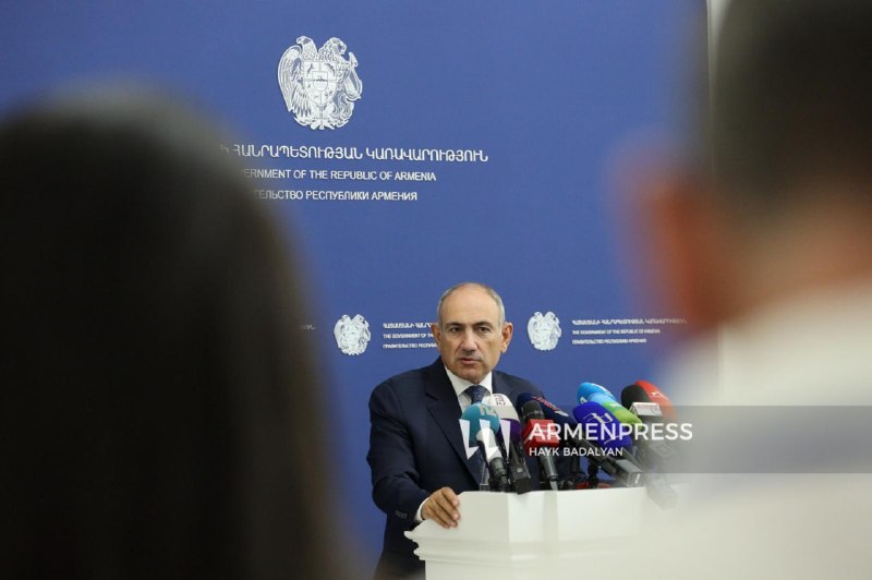 Премьер-министр Армении Никол Пашинян на брифинге 9 июля