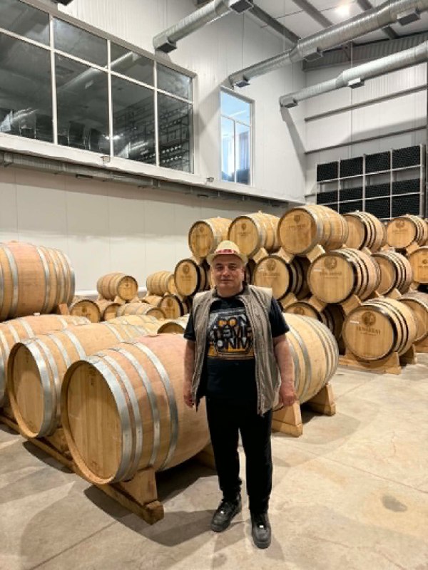 Дегустация армянского вина на винодельне Hin Areni Wine в Арени