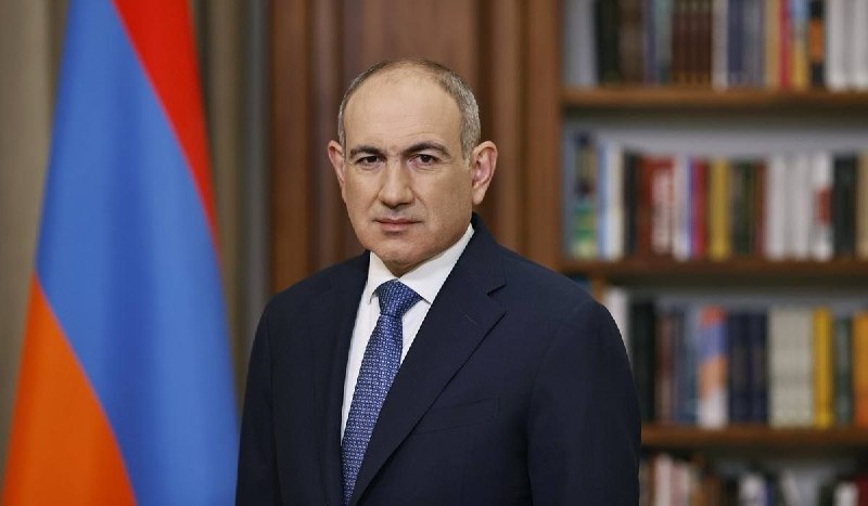 Никол Пашинян и Михаил Мишустин на встрече, флаг Армении и России, Иннопром-2026 Екатеринбург