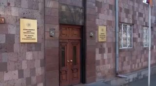 Сотрудники Антикоррупционного комитета и полиции Котайкской области раскрывают схему подкупа избирателей в Армении.