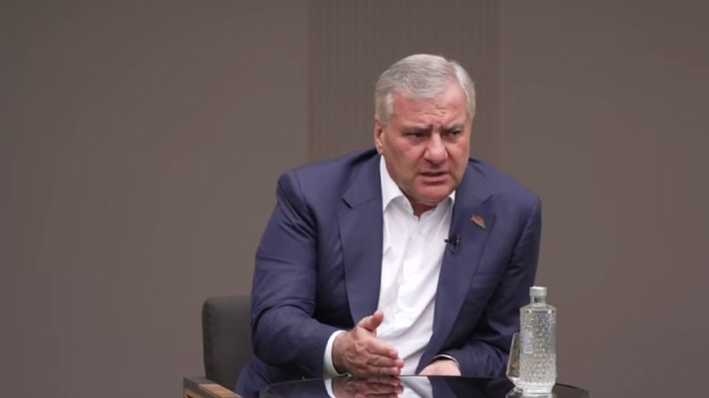 Самвел Карапетян на встрече с журналистами в Армении
