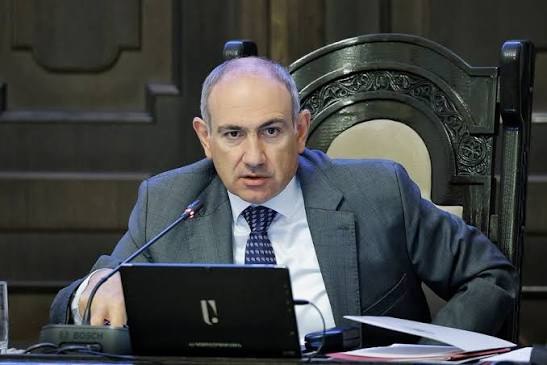 Премьер-министр Армении Никол Пашинян выступает с заявлением о программах поддержки экспортеров.