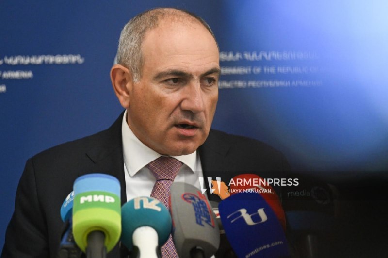 Премьер-министр Армении Никол Пашинян на заседании правительства