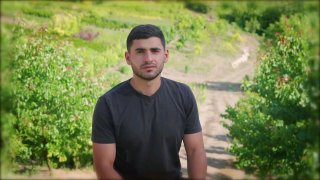 Биолог Роберт Саядян из Иджевана основал питомник декоративных растений под брендом Sayadyan’s brand